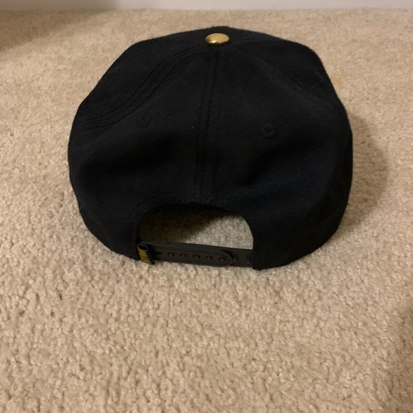 ⭐️Gold and Black Batman SnapBack - Picture 2 of 6